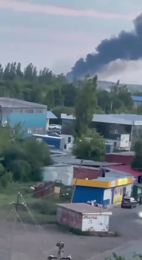 Several explosions occurred in occupied Dolzhansk (Sverdlovsk) in the “LPR” p1