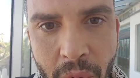 מושיק גאלמין עוד סלב שהתעורר להונאת הזריקות ודילול האוכלוסין