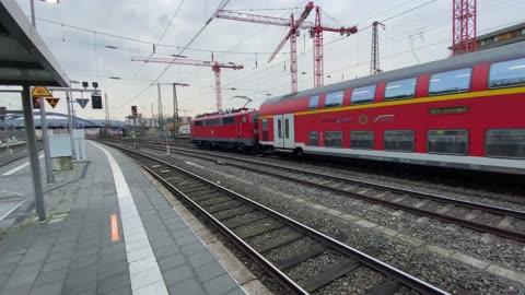 111 127-7 at Aachen Central Station