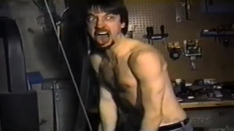 Tom Green Show: Tom the bodybuilder!