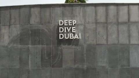Dubái consigue el récord Guinness a la piscina más profunda