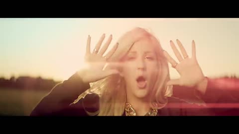 Ellie Goulding - Burn (Official Video)