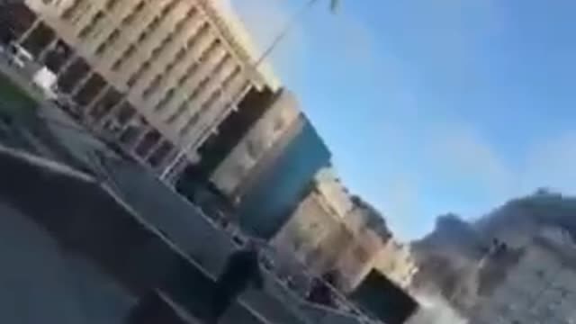 "Keep going" says the American in Kiev. I don't think he meant the missiles.