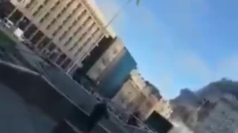 "Keep going" says the American in Kiev. I don't think he meant the missiles.