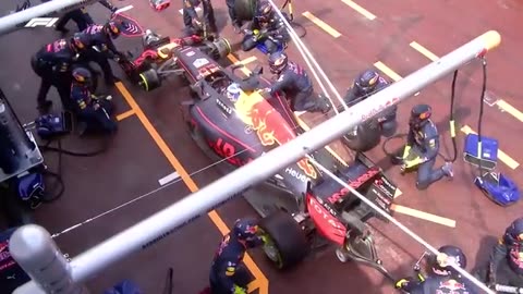 20 Times Pit Stops Went Wrong!