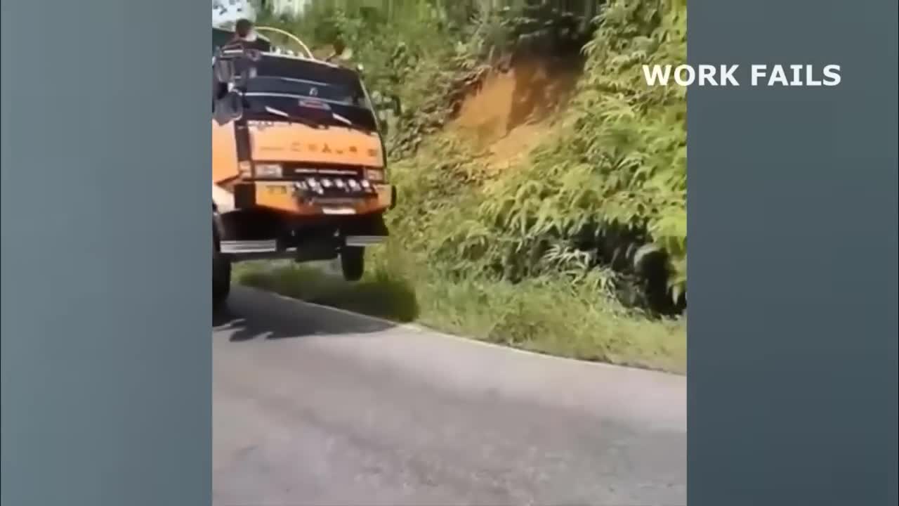 TOTAL IDIOTS AT WORK 2022 #24 | FUNNY FAILS | Bad Day at Work , Idiots at Work & idiots in cars
