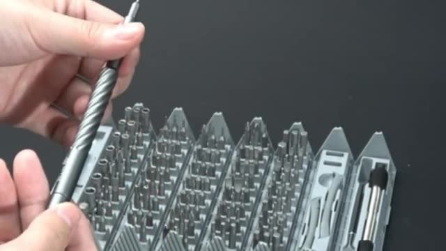 10 GADGETS EVERY MAN SHOULD HAVE