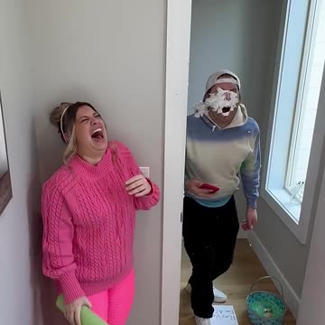 I Can't BELIEVE She Fell For THIS! #shorts | RobbyandPenny