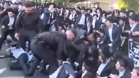 Ultra-Orthodox Jews block highway over Israeli Supreme Court decision on military service