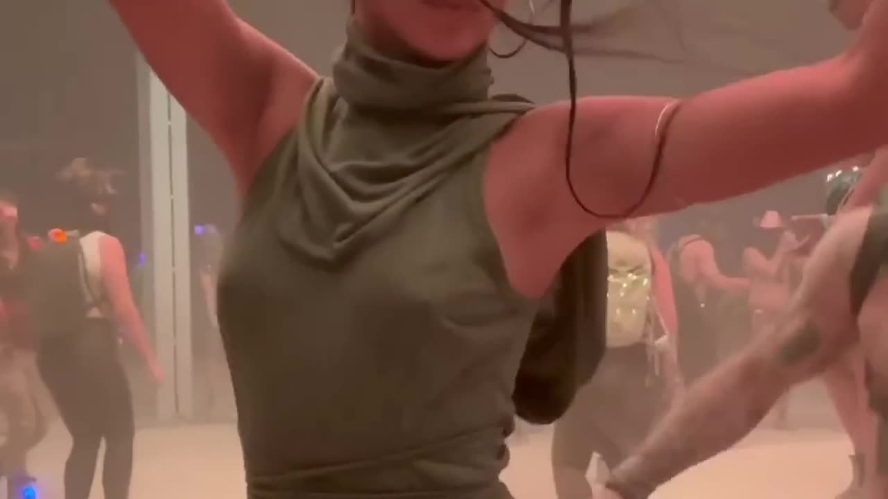 Sand_storm_party_at_Burning_man(1080p60)