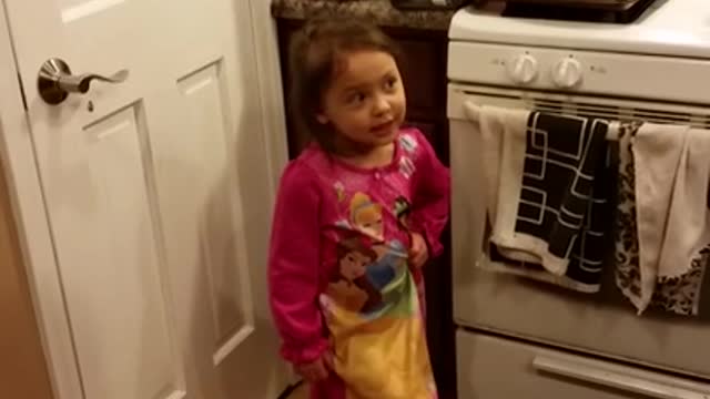 Toddler has huge argument with dad about candy