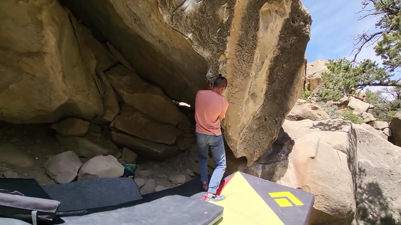 Joe's Valley Bouldering - Gurkha Knife