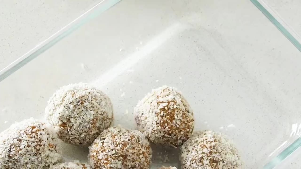 "Indulge in Bliss: Heavenly Carrot Cake Bliss Balls to Satisfy Your Sweet Cravings!"