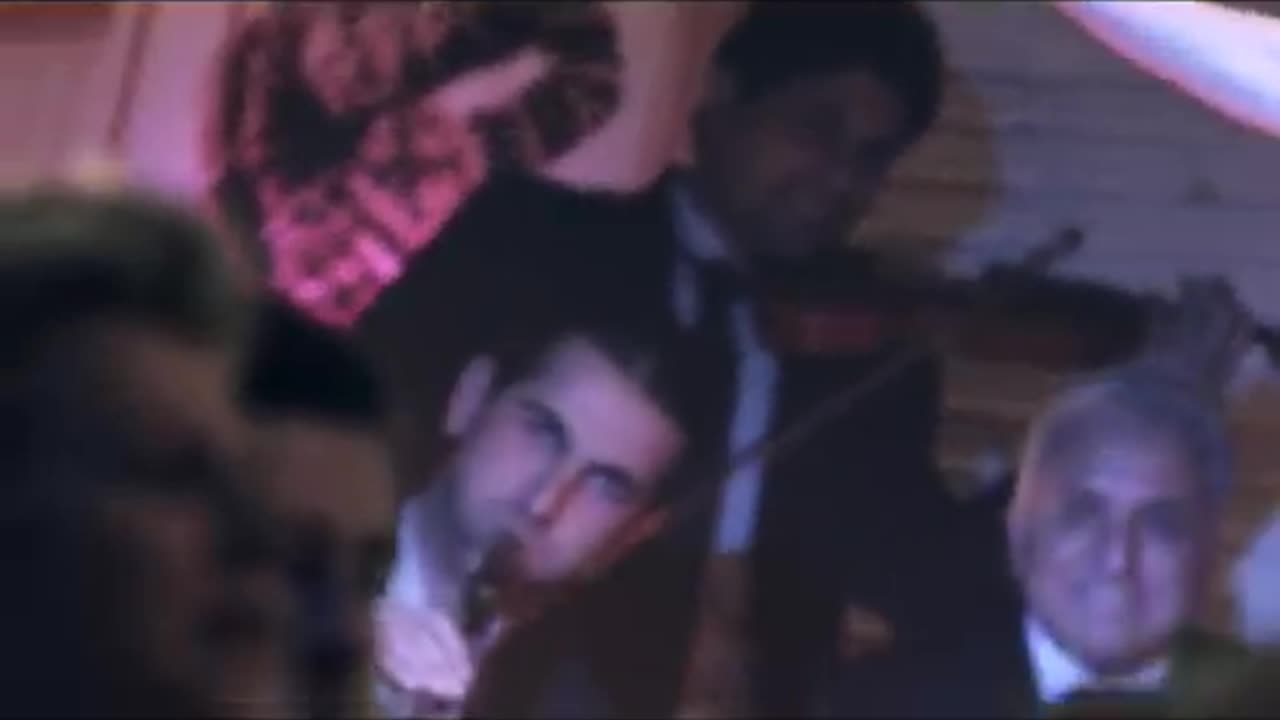 "Sor" by Mor ve Ötesi