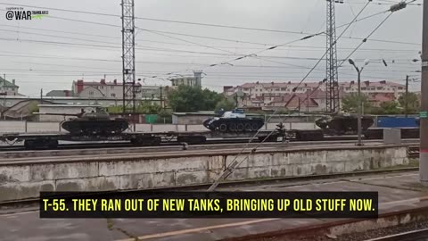 A train transferring old Russian tanks was noticed in Voronezh