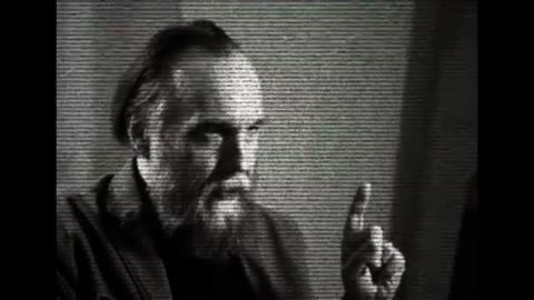 Aleksandr Dugin's left hand (Cristian Derosa)