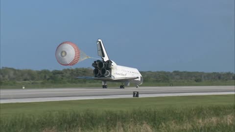 Airplane Landing (1080p)