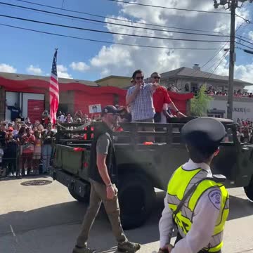 Deranged Lib Throws Beer at Ted Cruz