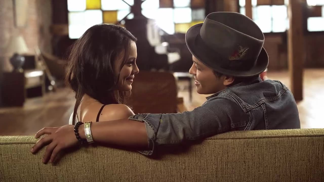Bruno Mars - Just The Way You Are (Official Music Video)