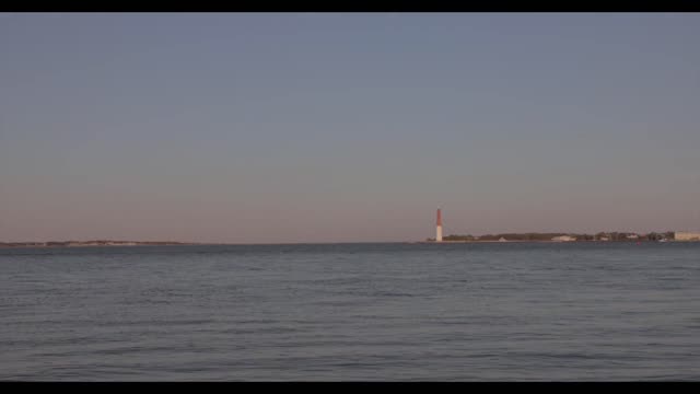 Timelapse Captures Beautiful Supermoon Over Lighthouse