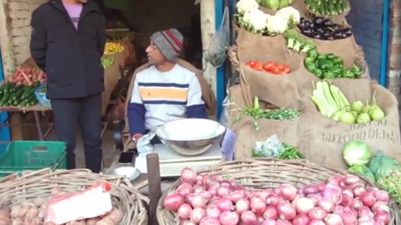 FUNNY SABZI WALA | GOGA PASROORI SALEEM ALBELA |