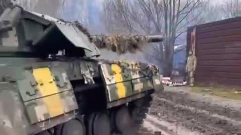 Reloading a Ukrainian T64