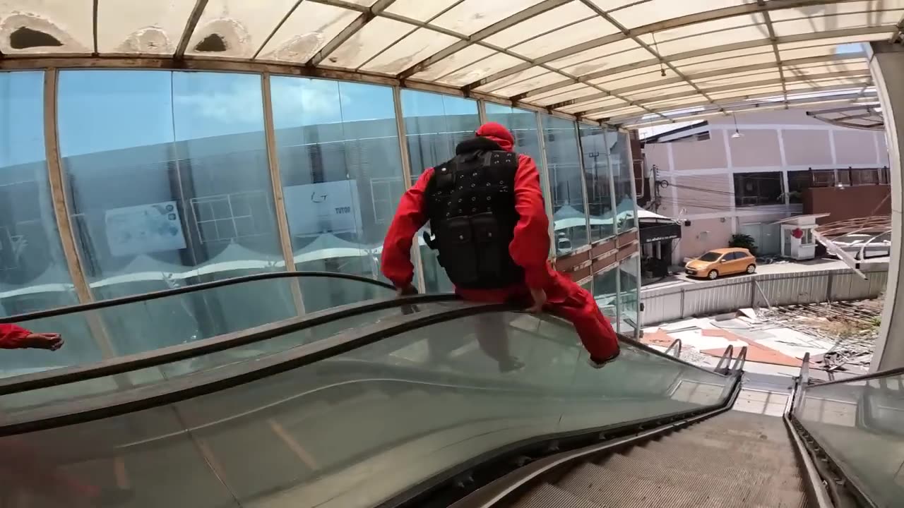 Parkour money heist vs police bella ciao remix