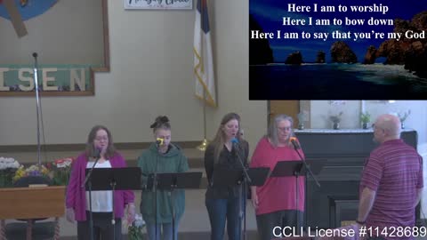 Moose Creek Baptist Church sings “Here I am to Worship“ During Service 3-27-2022