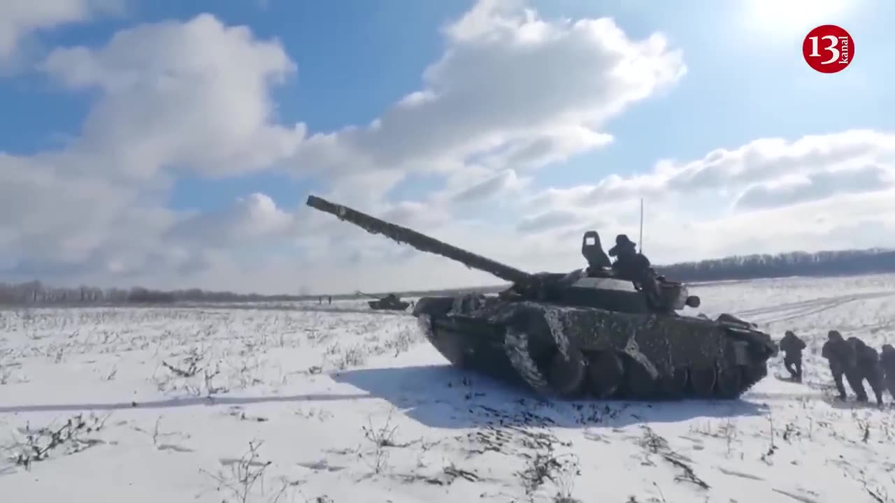 Ukrainian army preparing to launch attack with modern Т-72АМТ tanks