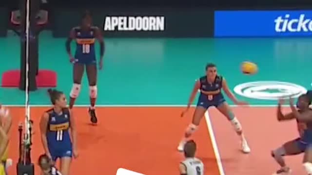 Out of this 🌎 #volleyballworld #megarally #match #volleyball