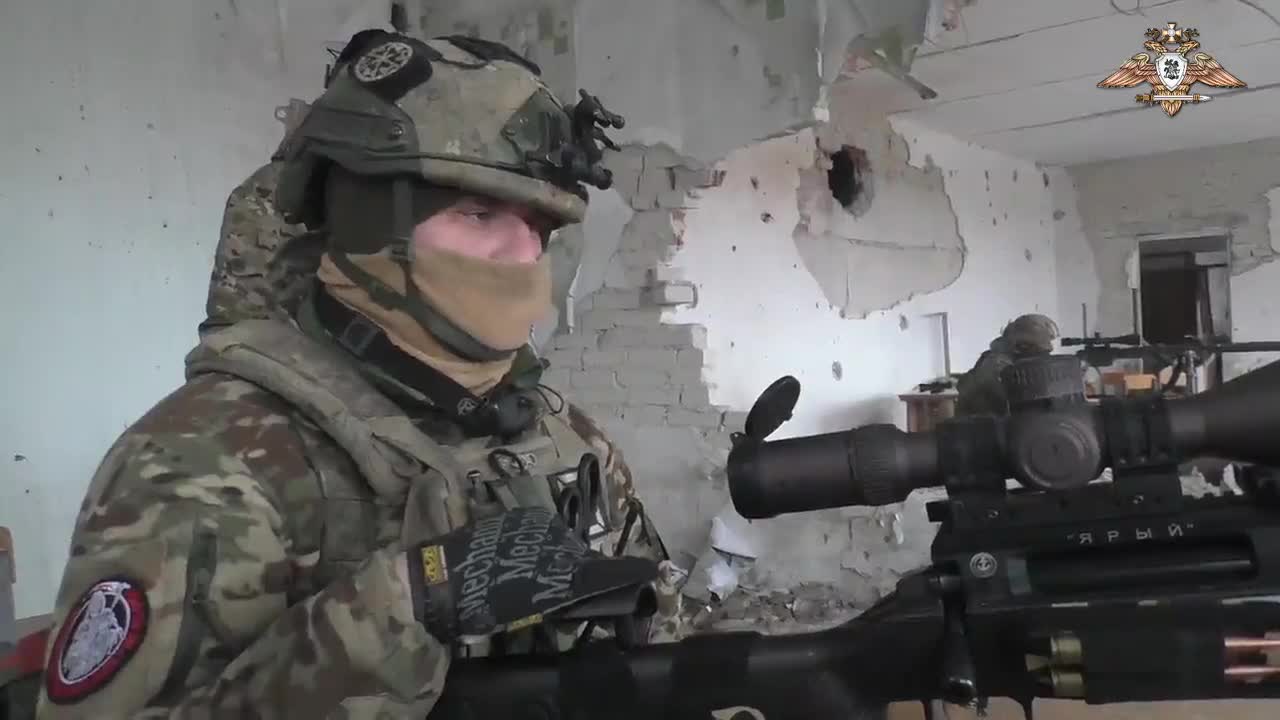 Russian snipers armed with Lobayev rifles described their work in the NWO zone.