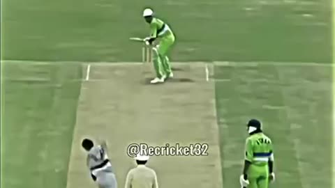 Imran Khan batting Attitude status ❤️#na124 #imrankhan #pti #viral #exclusive #today