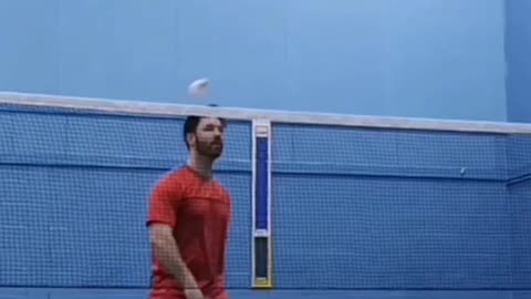 amazing skill, for badminton player