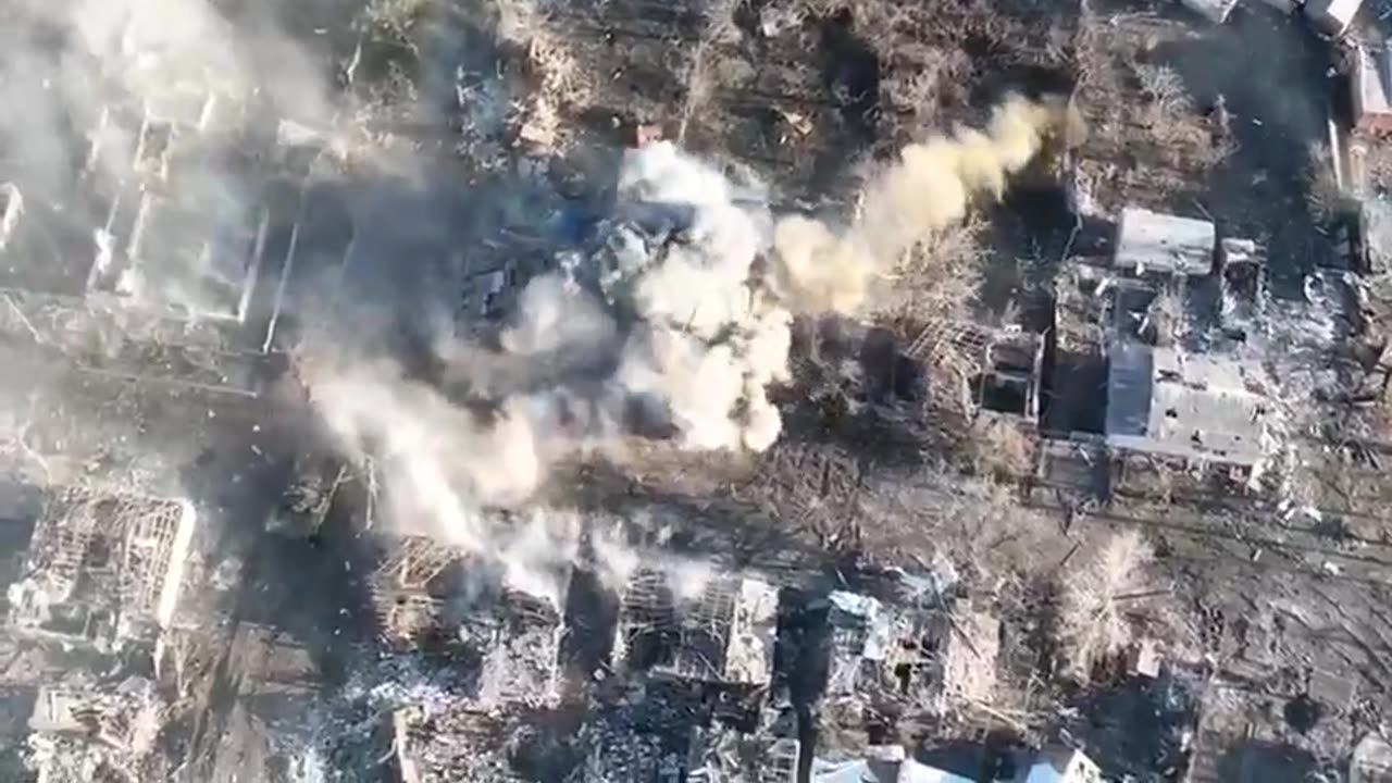 Footage from Ukrainian Tank in Bakhmut