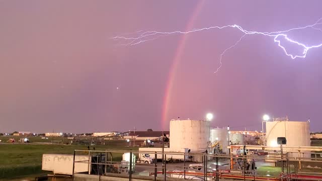 Pretty Rainbow, Sudden Lightning