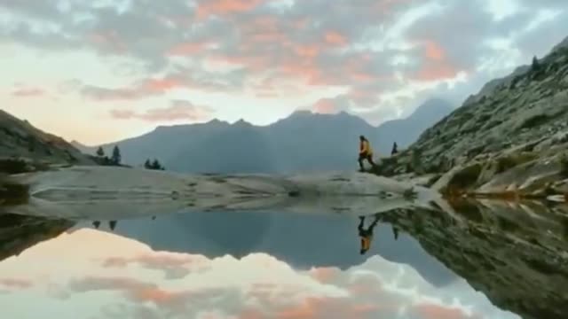 I want to use the lake as a mirror to show you the Milky Way! Worthy of praise