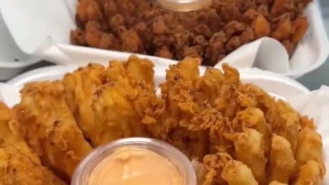 STILL the best bloomin’ onion!!