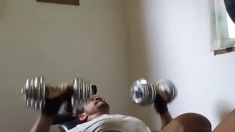 Upper Chest With Dumbbells Try it out (27 March 2023)