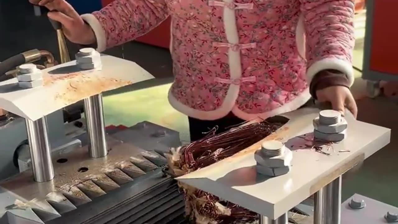 BSM-70 Electric Motor Windling Puller Machine For Copper Recovery