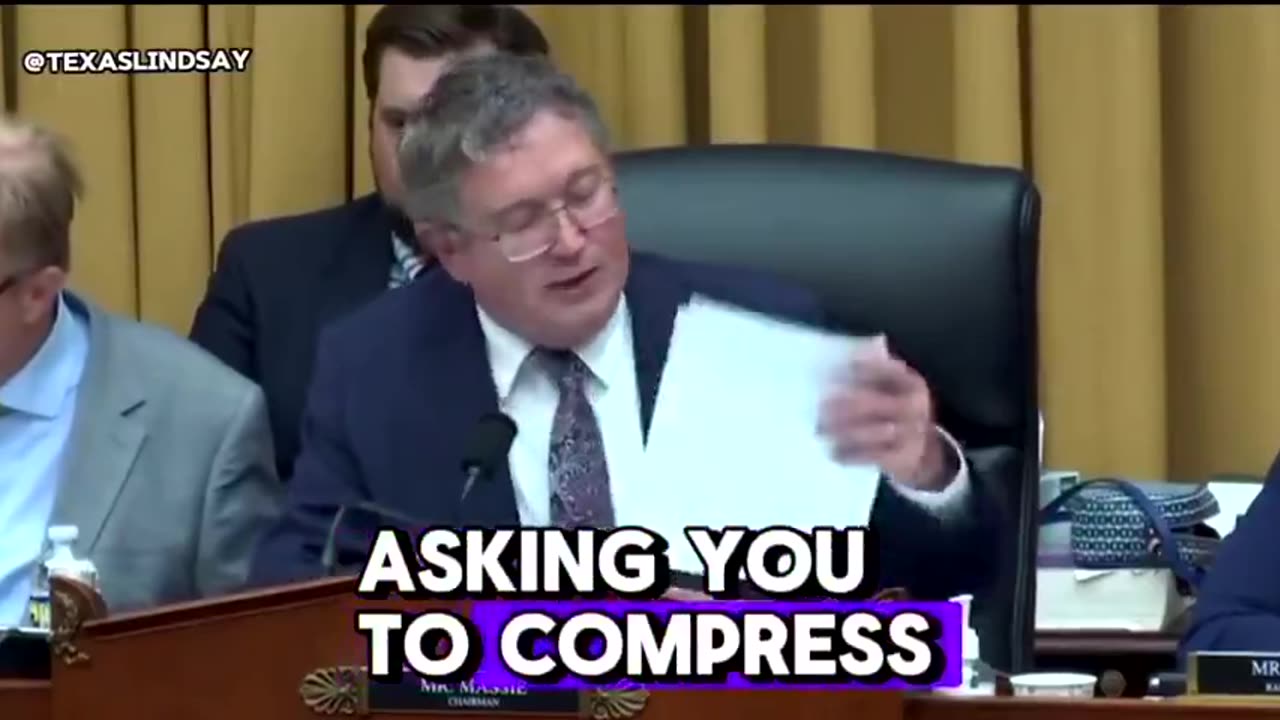 U.S. Congressman Massie on： side effects of COVID-19 vaccines in children and young adults