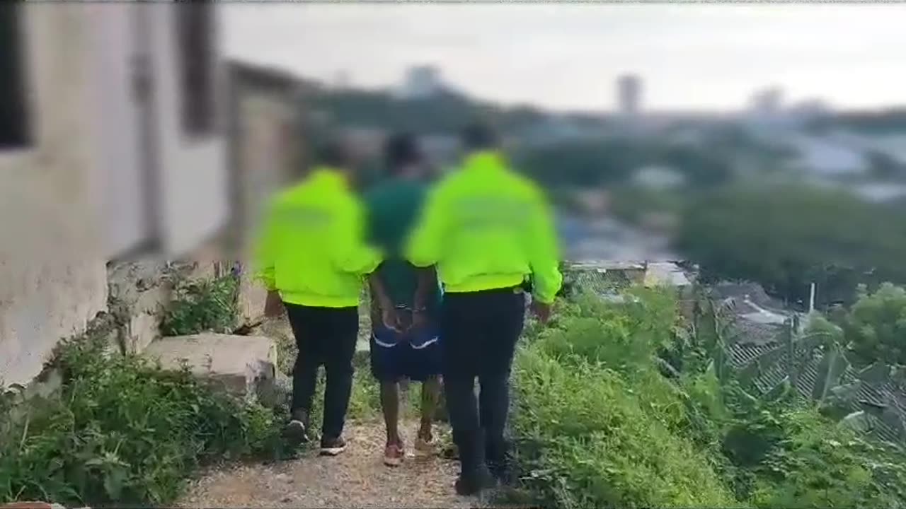 Allanamiento en vivienda de Loma Fresca