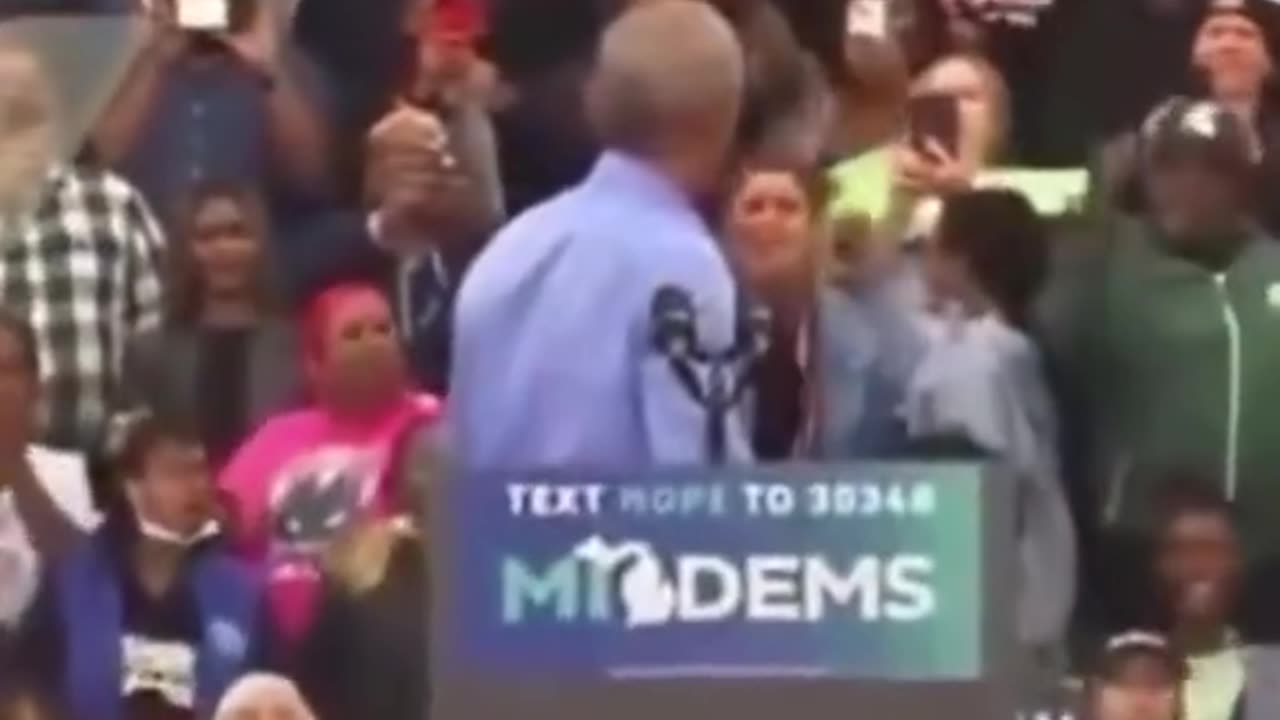 OBAMA can't get control of the audience- FJB (never gets old)