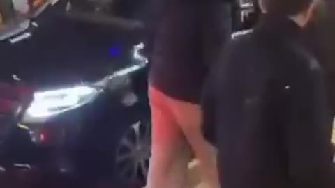 Boxing Legend Floyd Mayweather Attacked by Islamist Mob in London Over His Support For Israel