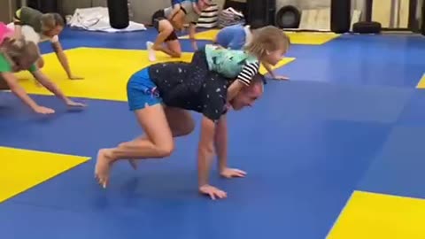 This is how to play with children