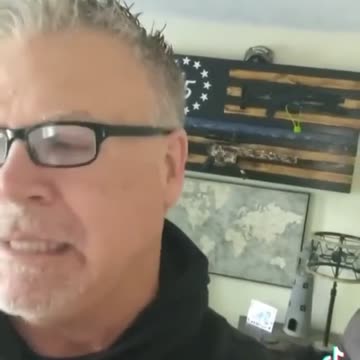 Vaccine injures 12 year old child! Falls unconscious! Heart attack! ATTENTION PARENTS! SHARE!