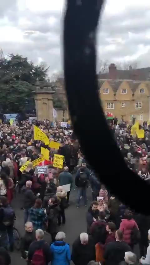 Oxford packed to the rafters against "15-minute cities"