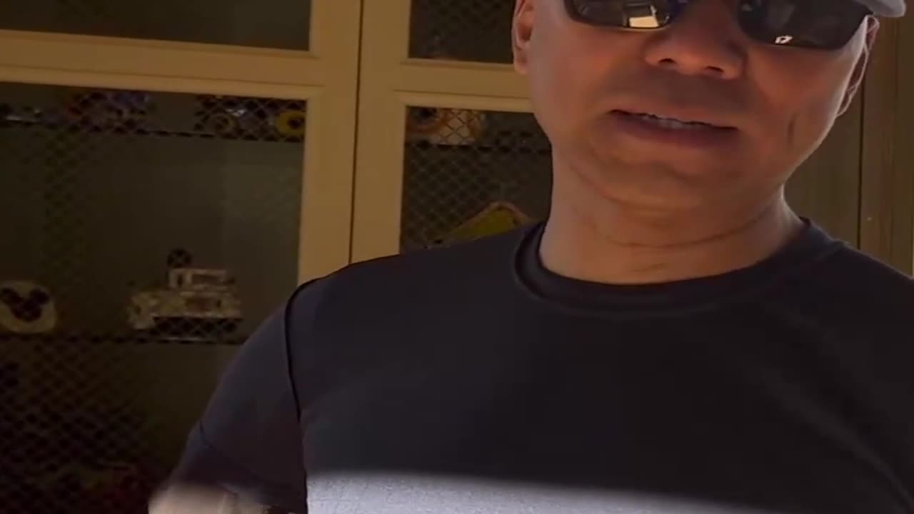 20221014文贵先生GETTR¹： #国内：银行烂账、老百姓生计！孩子都没有工作了，从城市回来在农村也活不了。中国完全违反常态的一个违反人性的社会形态走向灭亡！