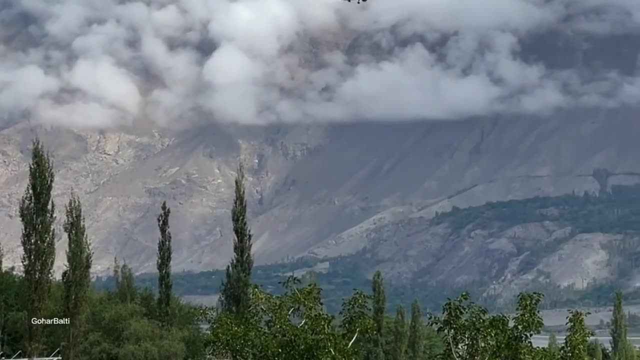 Beautiful Aeroplane sccne in Pakistan