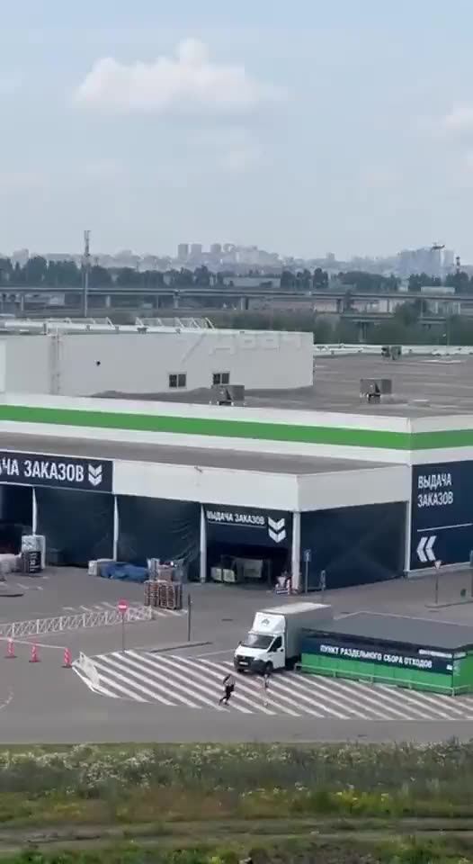 ⚡️Video of the oil depot blowing up in Voronezh