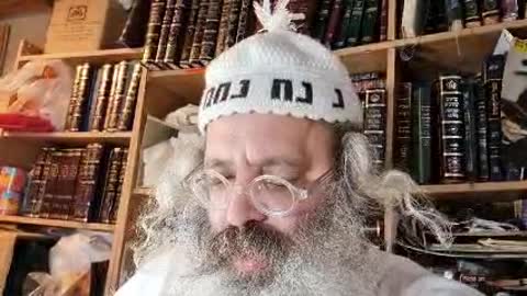 ר' ישמעאל אומר אפילו כעורה ונעשת נאה שחורה ונעשת לבנה קצרה ונעשת ארוכה - שיר נ נח מסכת נדרים דף סו